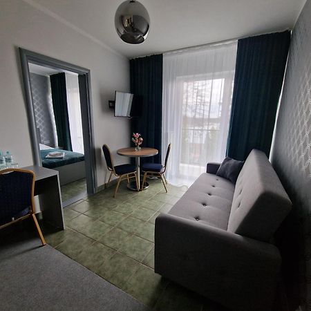 Gosciniec Nad Zalewem Sosina Hotel Jaworzno Exterior foto